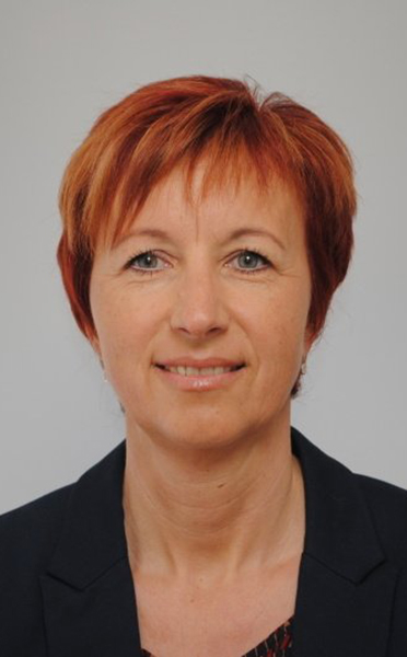 Martina Holzer – Buchhaltung & Kundenbetreuung-01 Bstieler OG Reisebüro und Busreisen